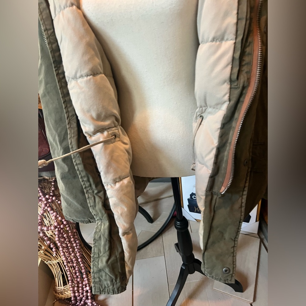 SOLD ——POLO By Ralph Lauren Down filled Khaki coat w a dyed lambskin fur collar. - Picture 8 of 13